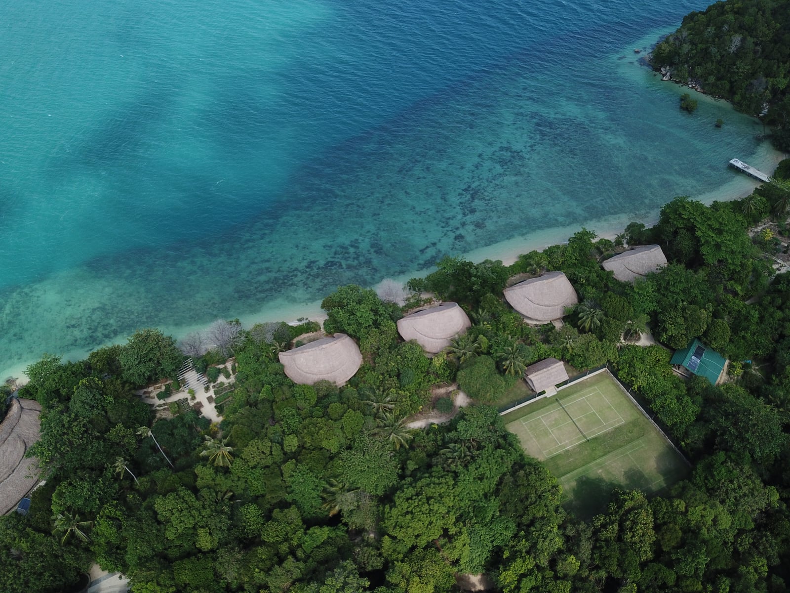 Travel connectivity background